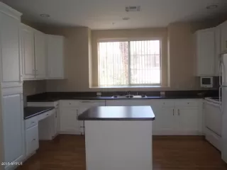 Photo #5: 6047929 Listing