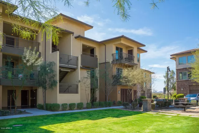 MLS: 6047984 Condo For Sale