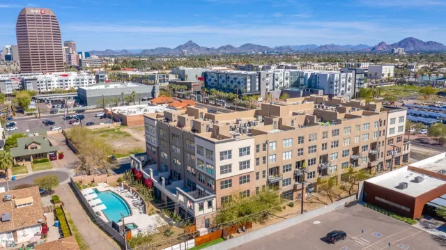 MLS: 6047990 Condo For Sale