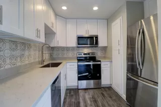 Photo #4: 6048238 Listing