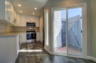 Photo #6: 6048238 Listing