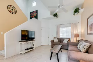 Photo #4: 6048305 Listing