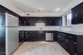 Photo #3: 6048343 Listing 