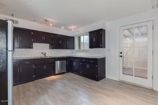 Photo #4: 6048343 Listing 