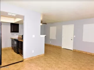 Photo #2: 6048687 Listing