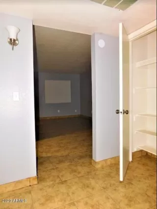 Photo #6: 6048687 Listing