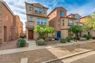 Photo #2: 6048725 Listing 