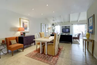 Photo #2: 6048819 Listing 