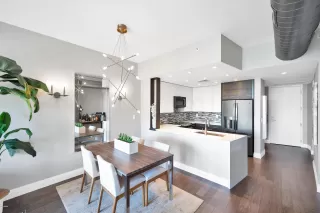 Photo #6: 6049427 Listing