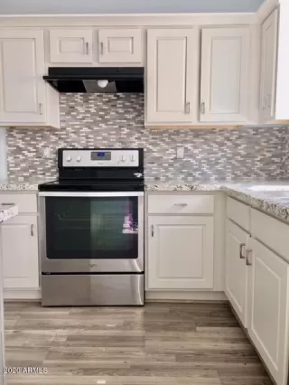 Photo #4: 6049453 Listing 