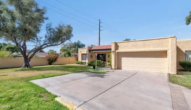 MLS: 6049463 Condo For Sale