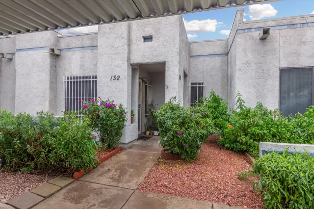 MLS: 6049794 Condo For Sale