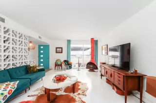 More Details about MLS # 6049806 : 3713 E GLENROSA AVENUE