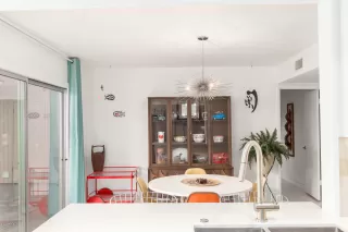 Photo #6: 6049806 Listing