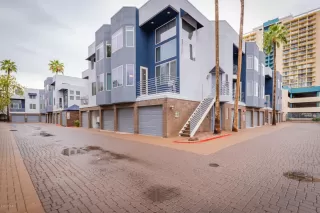 Photo #1: 6049895 Listing