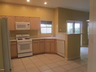 Photo #5: 6049912 Listing