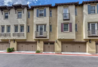 Photo #2: 6049923 Listing