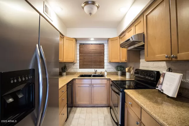 MLS: 6050141 Condo For Sale