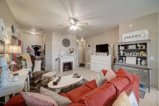 Photo #4: 6050368 Listing