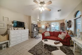 Photo #5: 6050368 Listing