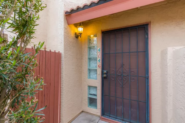 MLS: 6050432 Condo For Sale