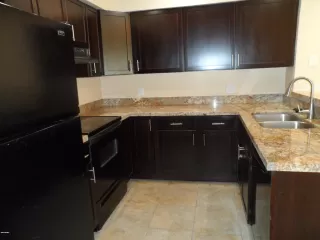 Photo #5: 6050645 Listing