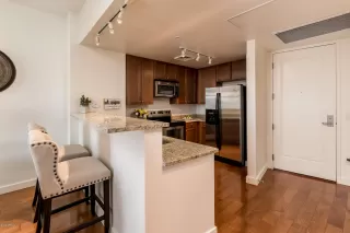 Photo #5: 6050900 Listing