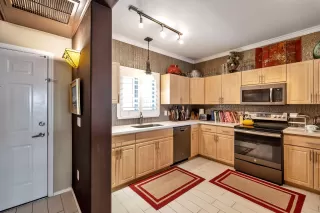 Photo #6: 6051051 Listing 