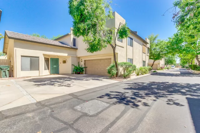 MLS: 6051209 Condo For Sale