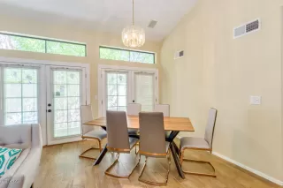 Photo #4: 6051209 Listing