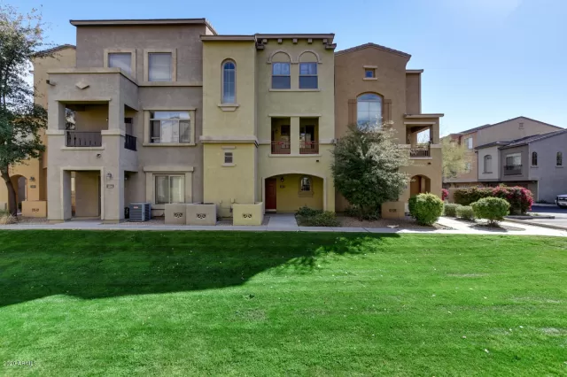 MLS: 6051235 Condo For Sale