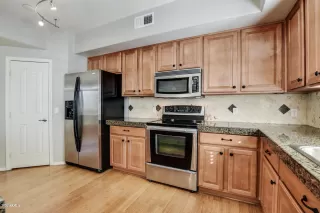 Photo #6: 6051235 Listing