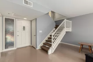 Photo #3: 6051268 Listing