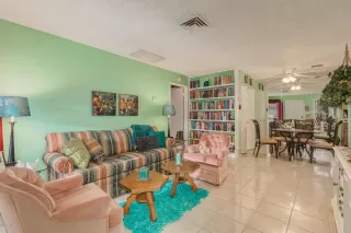 Photo #2: 6051321 Listing 