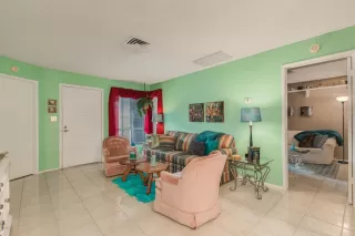 Photo #3: 6051321 Listing 