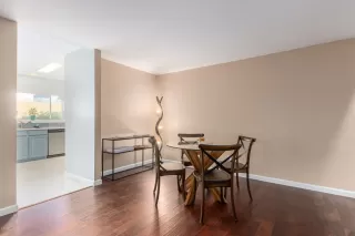 Photo #4: 6051486 Listing