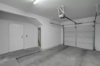 Photo #6: 6051619 Listing