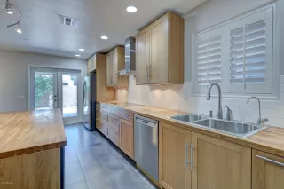 Photo #4: 6052179 Listing