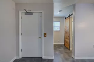 Photo #5: 6052179 Listing