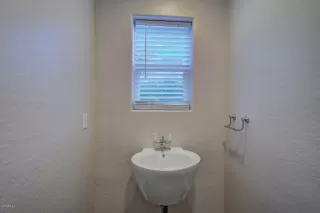 Photo #6: 6052179 Listing