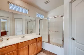 Photo #6: 6052348 Listing