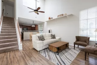 Photo #1: 6052397 Listing