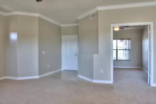 Photo #3: 6052481 Listing