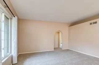 Photo #4: 6052491 Listing