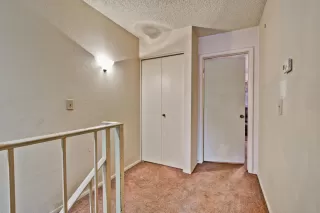 Photo #6: 6052553 Listing