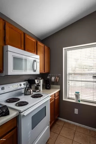 Photo #2: 6052605 Listing