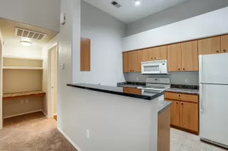 Photo #1: 6052706 Listing