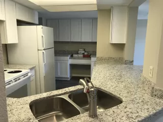 Photo #5: 6052715 Listing