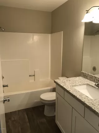 Photo #6: 6052715 Listing