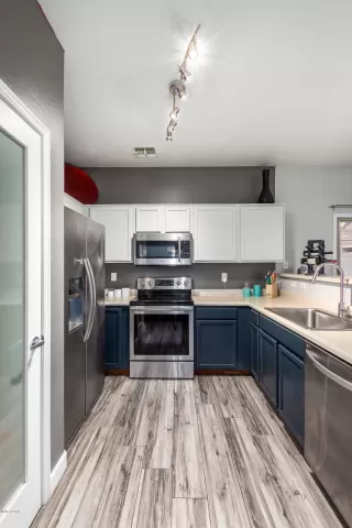 Photo #3: 6052755 Listing 